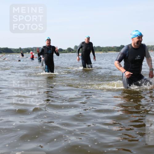 22.06.2025 - Viking Triathlon Michael Strokosch http://msf.ph/oto/8057293 22.06.2025 10:34:52 Schwimmen 17, 43, 77, 114, 161, 284, 323, 434, 475, 495, 548, 550 meine-sportfotos.de
