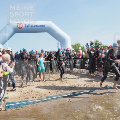 22.06.2025 - Viking Triathlon MichiJ http://msf.ph/oto/8057304 22.06.2025 10:00:13 Schwimmen 2, 4, 10, 49, 100, 122, 329, 420, 485, 521, 544, 609 meine-sportfotos.de