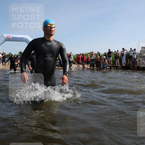 22.06.2025 - Viking Triathlon Michael Strokosch http://msf.ph/oto/8057305 22.06.2025 10:08:51 Schwimmen 160, 234, 241, 356, 359, 405, 471, 483, 634, 640, 656 meine-sportfotos.de