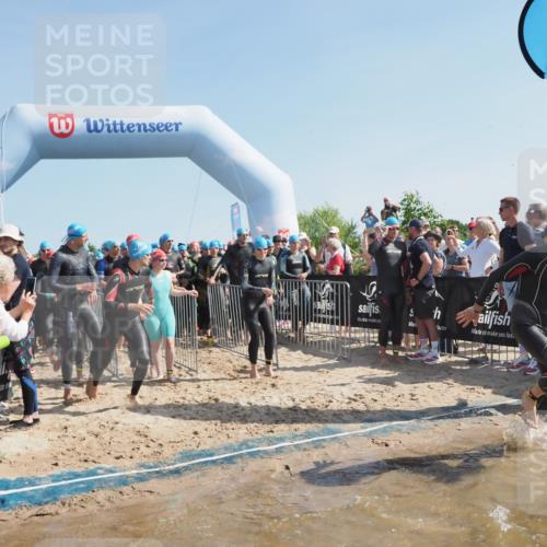 22.06.2025 - Viking Triathlon MichiJ http://msf.ph/oto/8057308 22.06.2025 10:00:13 Schwimmen 2, 4, 10, 49, 100, 122, 329, 420, 485, 521, 544, 609 meine-sportfotos.de