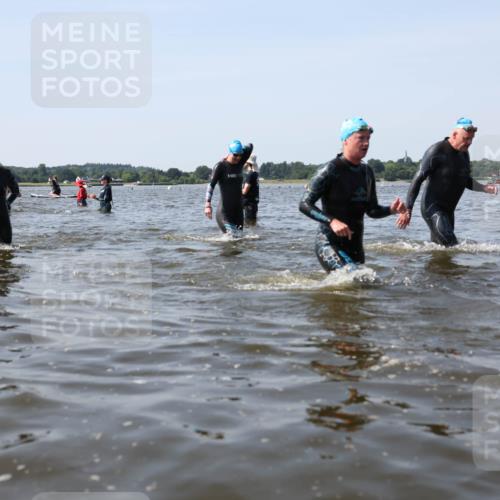 22.06.2025 - Viking Triathlon Michael Strokosch http://msf.ph/oto/8057314 22.06.2025 10:34:55 Schwimmen 17, 43, 77, 161, 434, 475, 495, 548 meine-sportfotos.de