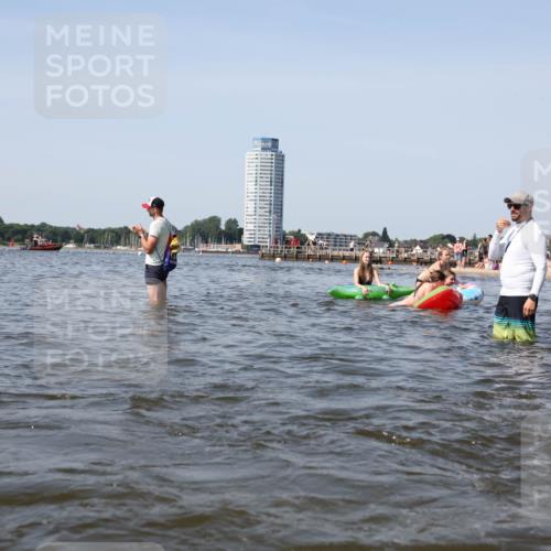 22.06.2025 - Viking Triathlon Michael Strokosch http://msf.ph/oto/8057344 22.06.2025 10:35:03 Schwimmen 17, 43, 139, 157, 161, 434, 475, 495, 548, 660 meine-sportfotos.de