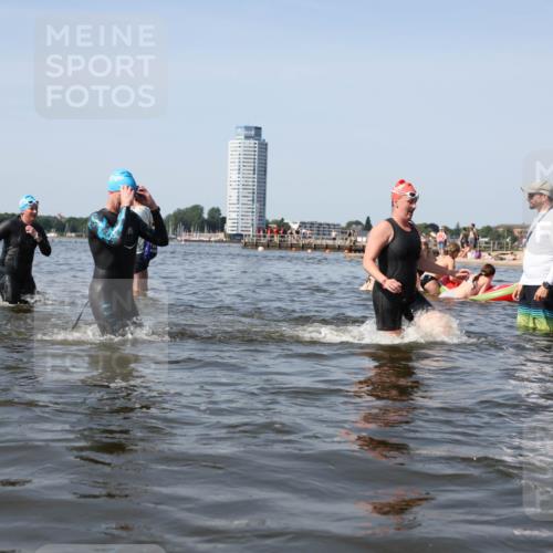 22.06.2025 - Viking Triathlon Michael Strokosch http://msf.ph/oto/8057357 22.06.2025 10:35:07 Schwimmen 139, 157, 296, 365, 475, 495, 548, 660 meine-sportfotos.de