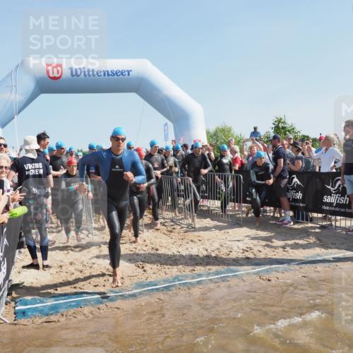 22.06.2025 - Viking Triathlon MichiJ http://msf.ph/oto/8057371 22.06.2025 10:00:17 Schwimmen 2, 4, 10, 49, 81, 100, 122, 329, 420, 455, 473, 485, 521, 544, 557, 609, 610, 611, 617 meine-sportfotos.de