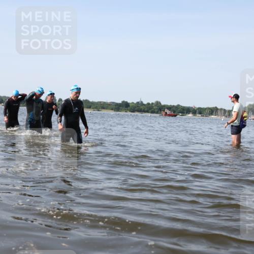 22.06.2025 - Viking Triathlon Michael Strokosch http://msf.ph/oto/8057373 22.06.2025 10:35:13 Schwimmen 139, 157, 204, 296, 365, 495, 508, 632, 660 meine-sportfotos.de
