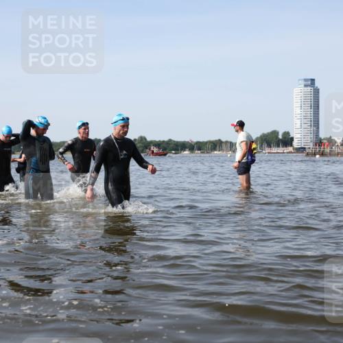 22.06.2025 - Viking Triathlon Michael Strokosch http://msf.ph/oto/8057375 22.06.2025 10:35:15 Schwimmen 139, 157, 204, 296, 365, 508, 632, 660 meine-sportfotos.de