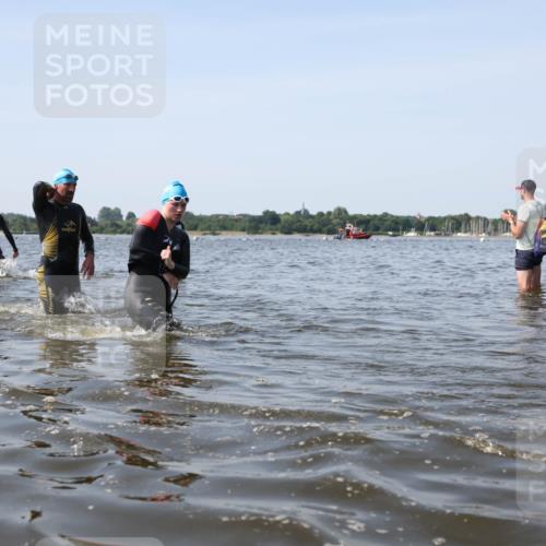 22.06.2025 - Viking Triathlon Michael Strokosch http://msf.ph/oto/8057413 22.06.2025 10:35:23 Schwimmen 107, 127, 204, 296, 320, 365, 395, 482, 508, 632 meine-sportfotos.de