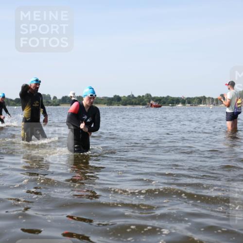 22.06.2025 - Viking Triathlon Michael Strokosch http://msf.ph/oto/8057415 22.06.2025 10:35:24 Schwimmen 107, 127, 204, 296, 320, 365, 395, 482, 508, 632 meine-sportfotos.de