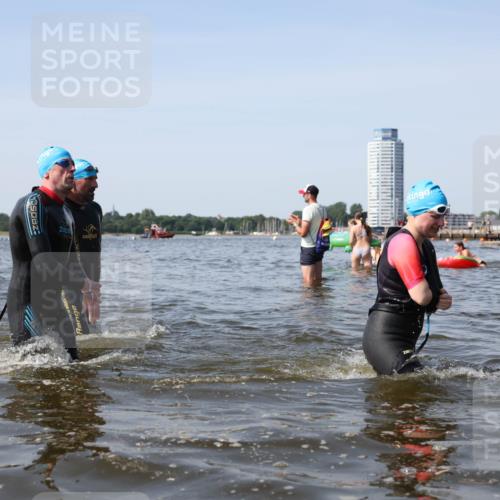 22.06.2025 - Viking Triathlon Michael Strokosch http://msf.ph/oto/8057425 22.06.2025 10:35:26 Schwimmen 107, 127, 134, 204, 296, 320, 365, 395, 415, 482, 508, 602, 632 meine-sportfotos.de