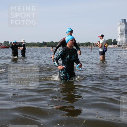 22.06.2025 - Viking Triathlon Michael Strokosch http://msf.ph/oto/8057435 22.06.2025 10:38:17 Schwimmen 61, 72, 89, 191, 209, 269, 398, 447, 509, 535, 662 meine-sportfotos.de