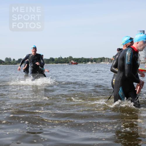 22.06.2025 - Viking Triathlon Michael Strokosch http://msf.ph/oto/8057437 22.06.2025 10:35:27 Schwimmen 107, 127, 134, 204, 296, 320, 395, 415, 482, 508, 602, 632 meine-sportfotos.de