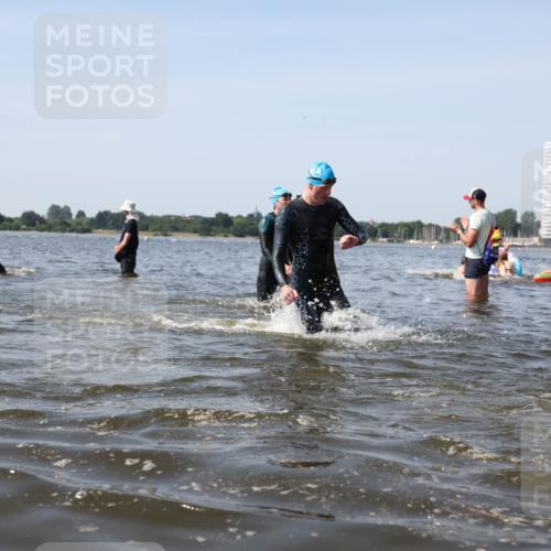 22.06.2025 - Viking Triathlon Michael Strokosch http://msf.ph/oto/8057448 22.06.2025 10:35:29 Schwimmen 20, 62, 107, 127, 134, 154, 204, 320, 395, 415, 482, 508, 602, 632 meine-sportfotos.de