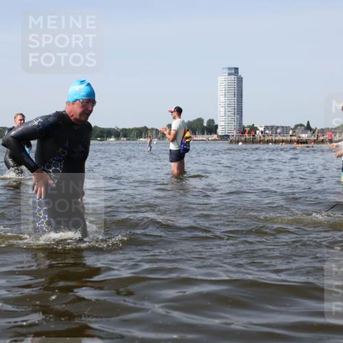 22.06.2025 - Viking Triathlon Michael Strokosch http://msf.ph/oto/8057449 22.06.2025 10:38:19 Schwimmen 61, 72, 89, 191, 209, 269, 398, 428, 447, 509, 535, 662 meine-sportfotos.de