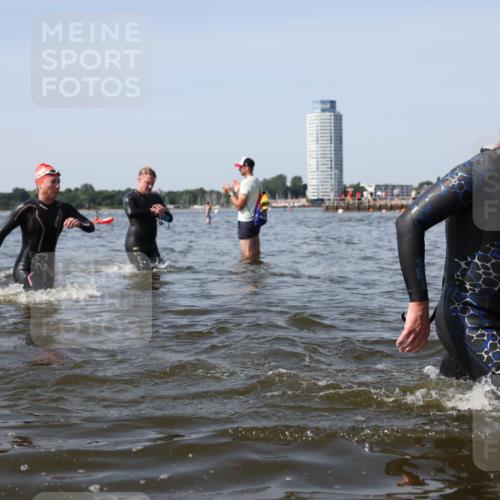 22.06.2025 - Viking Triathlon Michael Strokosch http://msf.ph/oto/8057464 22.06.2025 10:38:21 Schwimmen 61, 72, 89, 209, 269, 398, 419, 428, 447, 509, 535, 603, 662 meine-sportfotos.de