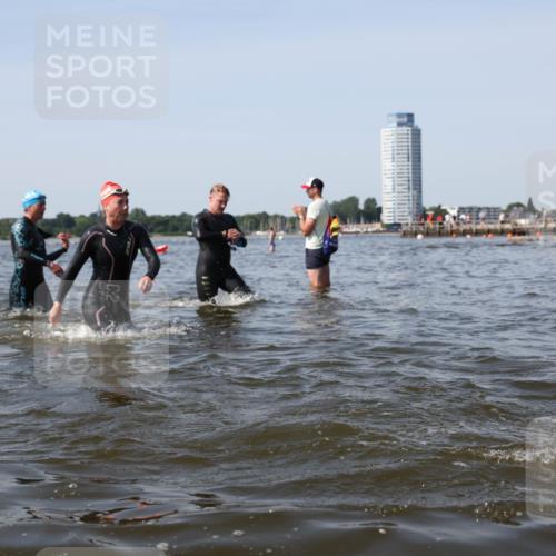 22.06.2025 - Viking Triathlon Michael Strokosch http://msf.ph/oto/8057468 22.06.2025 10:38:21 Schwimmen 61, 72, 89, 209, 269, 398, 419, 428, 447, 509, 535, 603, 662 meine-sportfotos.de