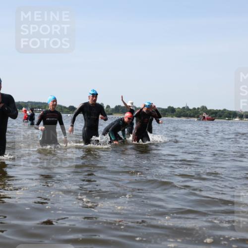 22.06.2025 - Viking Triathlon Michael Strokosch http://msf.ph/oto/8057470 22.06.2025 10:35:33 Schwimmen 20, 47, 62, 107, 127, 134, 154, 320, 395, 415, 482, 602, 632 meine-sportfotos.de