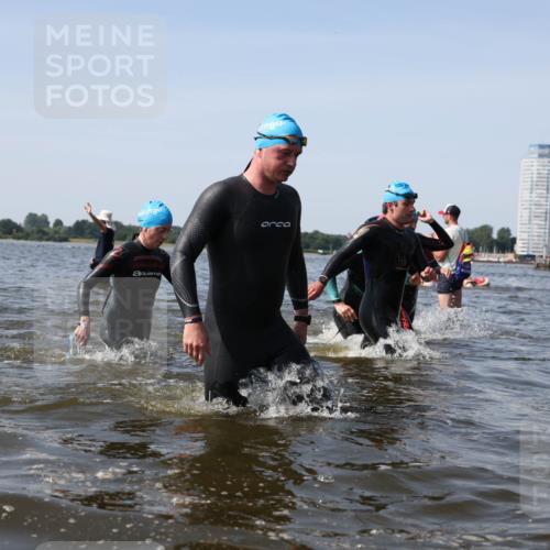 22.06.2025 - Viking Triathlon Michael Strokosch http://msf.ph/oto/8057484 22.06.2025 10:35:35 Schwimmen 20, 47, 62, 107, 127, 134, 154, 320, 395, 415, 482, 602 meine-sportfotos.de
