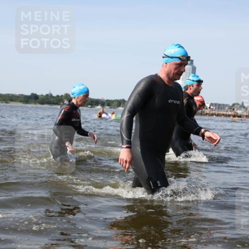 22.06.2025 - Viking Triathlon Michael Strokosch http://msf.ph/oto/8057488 22.06.2025 10:35:36 Schwimmen 20, 47, 62, 107, 127, 134, 154, 320, 395, 415, 482, 602 meine-sportfotos.de