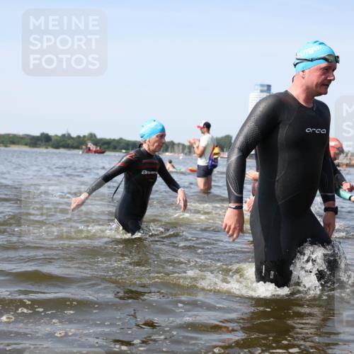 22.06.2025 - Viking Triathlon Michael Strokosch http://msf.ph/oto/8057490 22.06.2025 10:35:37 Schwimmen 20, 47, 62, 107, 127, 134, 154, 320, 395, 415, 482, 602 meine-sportfotos.de
