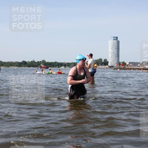 22.06.2025 - Viking Triathlon Michael Strokosch http://msf.ph/oto/8057508 22.06.2025 10:35:40 Schwimmen 20, 47, 62, 127, 134, 154, 415, 602 meine-sportfotos.de