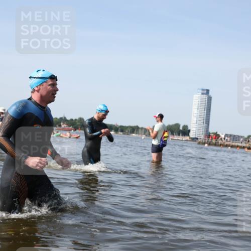 22.06.2025 - Viking Triathlon Michael Strokosch http://msf.ph/oto/8057529 22.06.2025 10:35:53 Schwimmen 265, 313, 377, 552, 636 meine-sportfotos.de