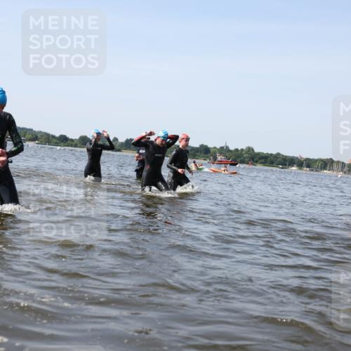22.06.2025 - Viking Triathlon Michael Strokosch http://msf.ph/oto/8057546 22.06.2025 10:35:57 Schwimmen 19, 265, 313, 377, 448, 552, 636 meine-sportfotos.de