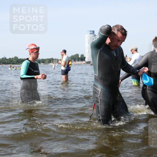22.06.2025 - Viking Triathlon Michael Strokosch http://msf.ph/oto/8057550 22.06.2025 10:38:34 Schwimmen 22, 85, 156, 164, 215, 269, 315, 398, 419, 428, 509, 535, 601, 603, 659 meine-sportfotos.de