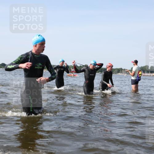 22.06.2025 - Viking Triathlon Michael Strokosch http://msf.ph/oto/8057557 22.06.2025 10:35:59 Schwimmen 19, 265, 313, 377, 448, 552, 636 meine-sportfotos.de