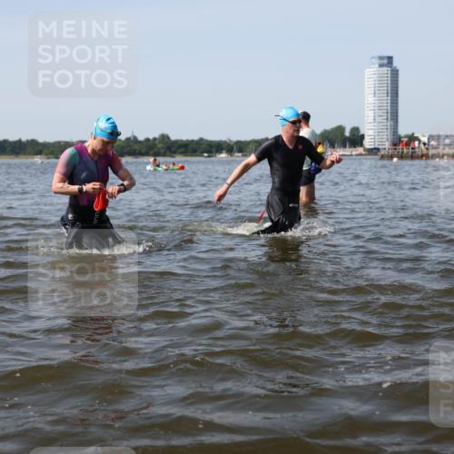 22.06.2025 - Viking Triathlon Michael Strokosch http://msf.ph/oto/8057562 22.06.2025 10:38:36 Schwimmen 22, 85, 156, 164, 215, 269, 315, 327, 398, 419, 428, 509, 535, 601, 603, 659 meine-sportfotos.de