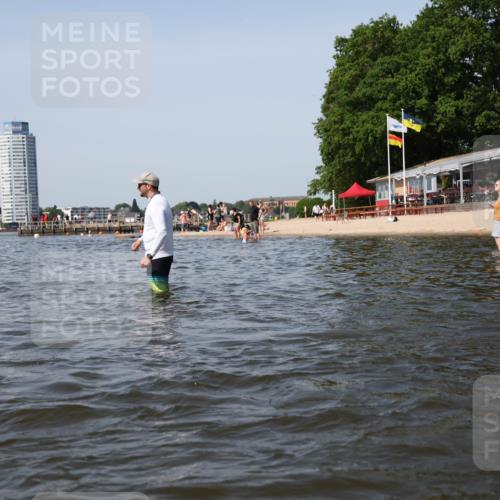 22.06.2025 - Viking Triathlon Michael Strokosch http://msf.ph/oto/8057585 22.06.2025 10:38:41 Schwimmen 22, 85, 135, 156, 164, 211, 215, 315, 327, 419, 601, 603, 659 meine-sportfotos.de