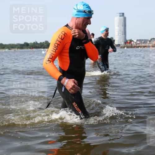 22.06.2025 - Viking Triathlon Michael Strokosch http://msf.ph/oto/8057606 22.06.2025 10:38:45 Schwimmen 26, 85, 135, 156, 164, 210, 211, 215, 315, 327, 336, 601 meine-sportfotos.de