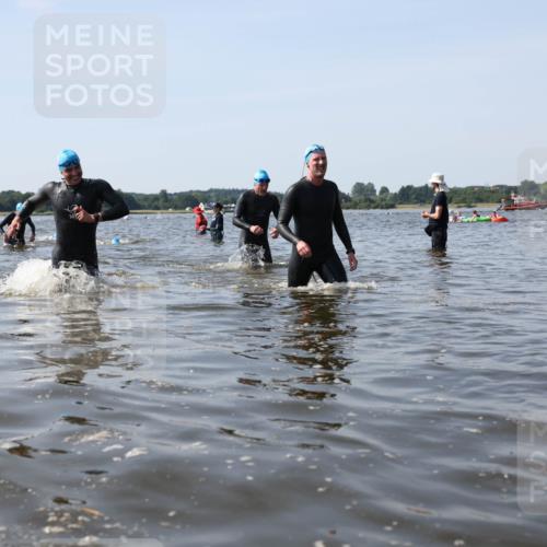 22.06.2025 - Viking Triathlon Michael Strokosch http://msf.ph/oto/8057612 22.06.2025 10:36:14 Schwimmen 19, 101, 334, 407, 448 meine-sportfotos.de