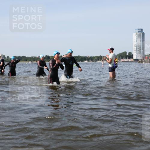 22.06.2025 - Viking Triathlon Michael Strokosch http://msf.ph/oto/8057616 22.06.2025 10:38:47 Schwimmen 26, 40, 57, 85, 135, 156, 164, 210, 211, 215, 315, 327, 336 meine-sportfotos.de
