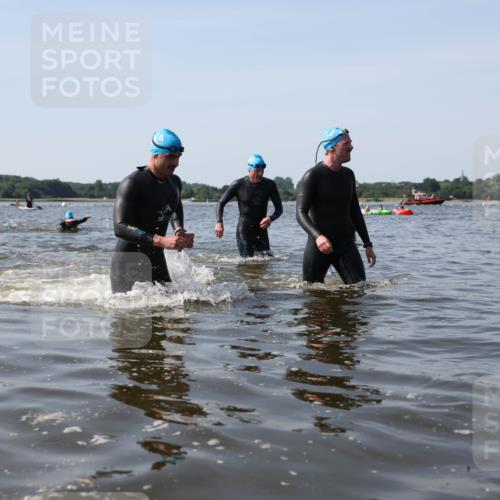 22.06.2025 - Viking Triathlon Michael Strokosch http://msf.ph/oto/8057623 22.06.2025 10:36:15 Schwimmen 19, 88, 101, 334, 407, 448 meine-sportfotos.de
