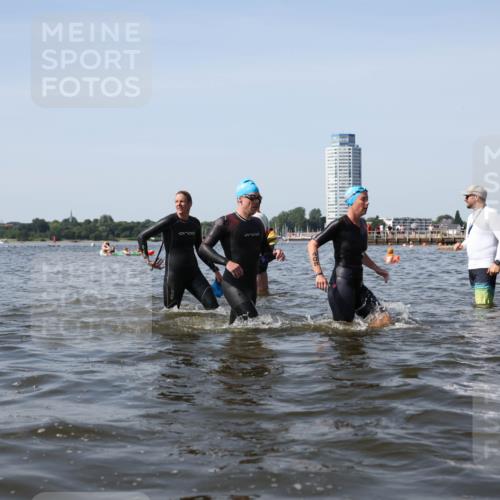 22.06.2025 - Viking Triathlon Michael Strokosch http://msf.ph/oto/8057663 22.06.2025 10:38:58 Schwimmen 26, 40, 57, 79, 135, 148, 181, 185, 210, 211, 336, 408, 416, 451, 654 meine-sportfotos.de
