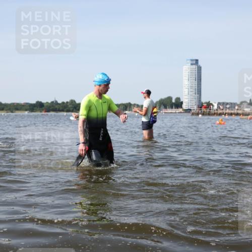 22.06.2025 - Viking Triathlon Michael Strokosch http://msf.ph/oto/8057700 22.06.2025 10:39:03 Schwimmen 26, 40, 57, 79, 148, 181, 185, 210, 295, 336, 351, 408, 416, 451, 654 meine-sportfotos.de