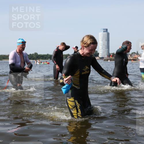 22.06.2025 - Viking Triathlon Michael Strokosch http://msf.ph/oto/8057722 22.06.2025 10:39:07 Schwimmen 40, 57, 79, 148, 181, 182, 185, 276, 295, 351, 386, 408, 416, 451, 536, 654 meine-sportfotos.de