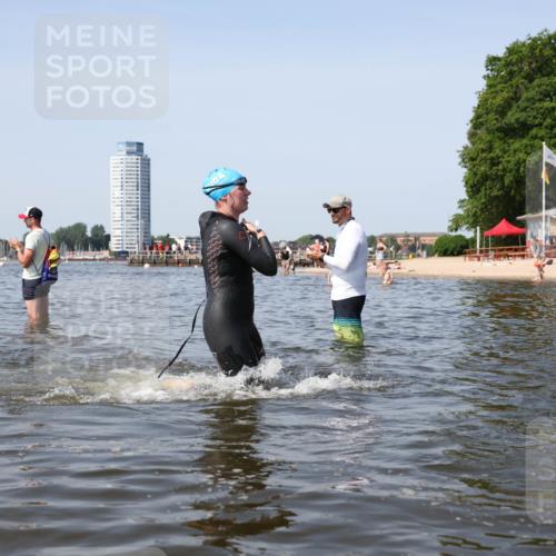 22.06.2025 - Viking Triathlon Michael Strokosch http://msf.ph/oto/8057727 22.06.2025 10:36:40 Schwimmen 42, 232, 251, 332 meine-sportfotos.de