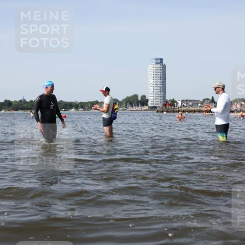 22.06.2025 - Viking Triathlon Michael Strokosch http://msf.ph/oto/8057743 22.06.2025 10:39:11 Schwimmen 79, 148, 181, 182, 185, 238, 276, 295, 351, 386, 408, 451, 536, 654 meine-sportfotos.de