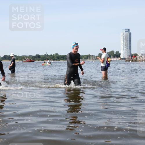 22.06.2025 - Viking Triathlon Michael Strokosch http://msf.ph/oto/8057745 22.06.2025 10:36:54 Schwimmen 331, 355, 388, 500 meine-sportfotos.de