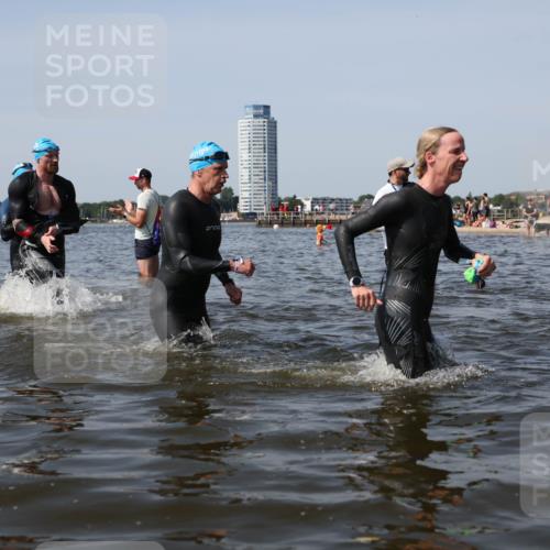 22.06.2025 - Viking Triathlon Michael Strokosch http://msf.ph/oto/8057765 22.06.2025 10:39:16 Schwimmen 79, 83, 182, 195, 238, 276, 295, 324, 351, 386, 474, 536, 654 meine-sportfotos.de