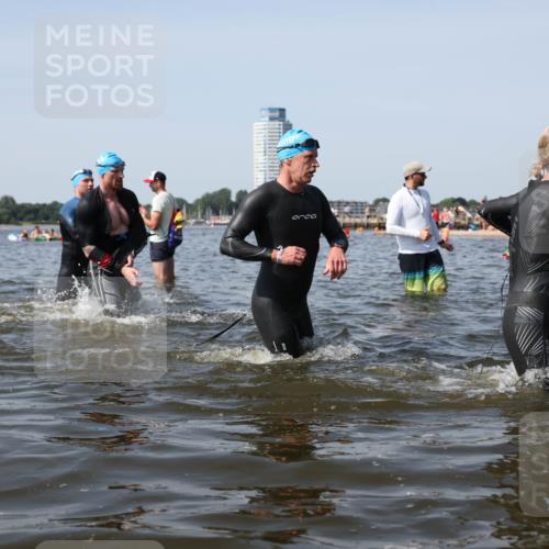 22.06.2025 - Viking Triathlon Michael Strokosch http://msf.ph/oto/8057767 22.06.2025 10:39:17 Schwimmen 79, 83, 182, 195, 238, 276, 295, 298, 324, 351, 386, 474, 536, 654 meine-sportfotos.de