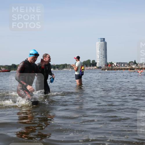 22.06.2025 - Viking Triathlon Michael Strokosch http://msf.ph/oto/8057779 22.06.2025 10:37:03 Schwimmen 172, 331, 355, 388, 454, 500, 513 meine-sportfotos.de
