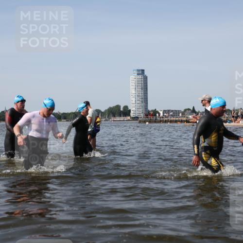 22.06.2025 - Viking Triathlon Michael Strokosch http://msf.ph/oto/8057790 22.06.2025 10:39:23 Schwimmen 83, 93, 117, 150, 182, 195, 238, 276, 298, 324, 337, 386, 474, 536 meine-sportfotos.de