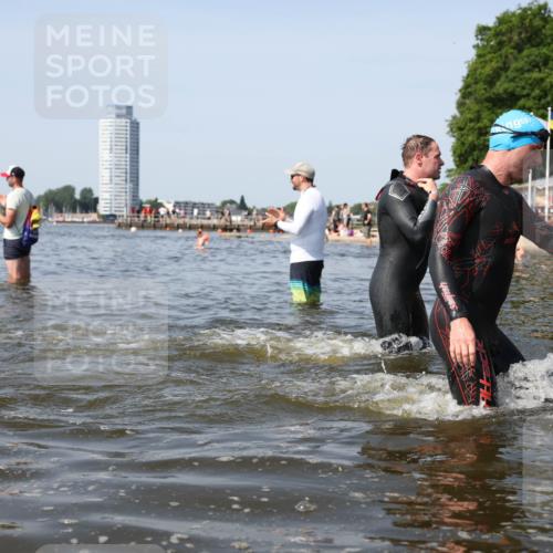 22.06.2025 - Viking Triathlon Michael Strokosch http://msf.ph/oto/8057796 22.06.2025 10:37:06 Schwimmen 172, 331, 355, 388, 454, 500, 513, 649 meine-sportfotos.de