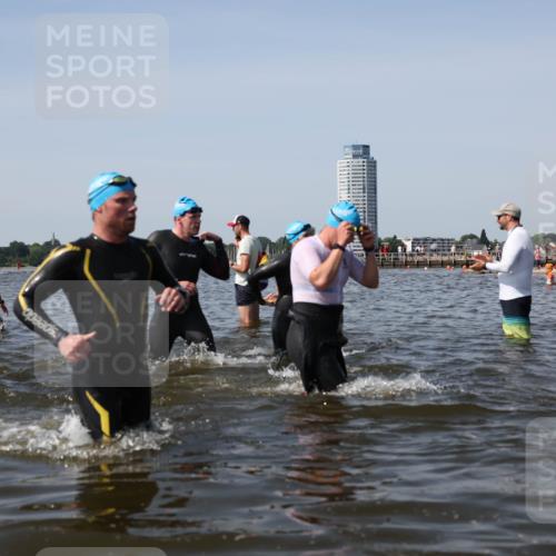 22.06.2025 - Viking Triathlon Michael Strokosch http://msf.ph/oto/8057798 22.06.2025 10:39:24 Schwimmen 83, 93, 117, 150, 182, 195, 238, 276, 298, 324, 337, 386, 474, 536 meine-sportfotos.de