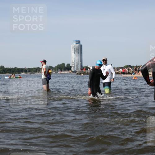 22.06.2025 - Viking Triathlon Michael Strokosch http://msf.ph/oto/8057825 22.06.2025 10:39:29 Schwimmen 83, 86, 93, 117, 138, 150, 195, 238, 298, 324, 337, 474, 529 meine-sportfotos.de