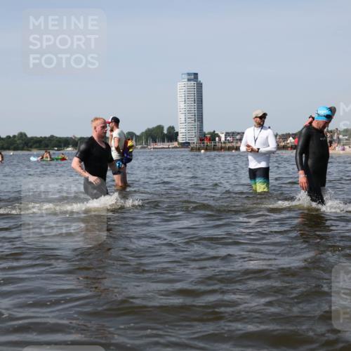 22.06.2025 - Viking Triathlon Michael Strokosch http://msf.ph/oto/8057834 22.06.2025 10:39:30 Schwimmen 25, 83, 86, 93, 117, 138, 150, 195, 238, 244, 298, 324, 337, 474, 529 meine-sportfotos.de