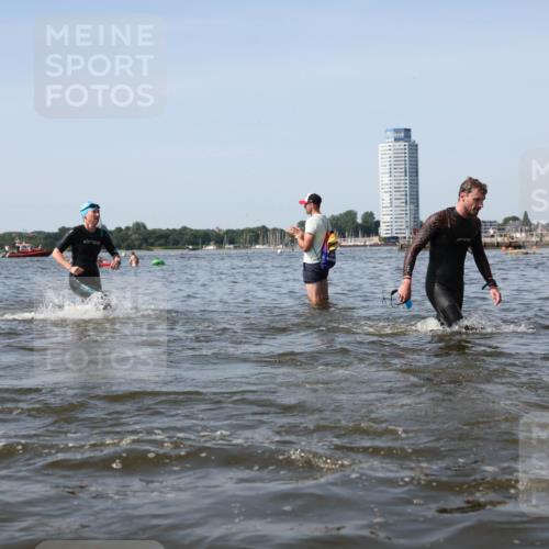 22.06.2025 - Viking Triathlon Michael Strokosch http://msf.ph/oto/8057849 22.06.2025 10:37:19 Schwimmen 34, 131, 172, 180, 233, 253, 312, 316, 344, 370, 383, 454, 513, 649 meine-sportfotos.de