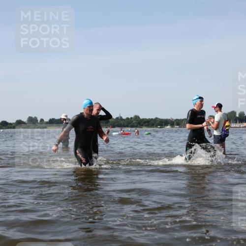 22.06.2025 - Viking Triathlon Michael Strokosch http://msf.ph/oto/8057863 22.06.2025 10:37:20 Schwimmen 34, 131, 172, 180, 233, 253, 312, 316, 344, 370, 383, 454, 513, 649 meine-sportfotos.de